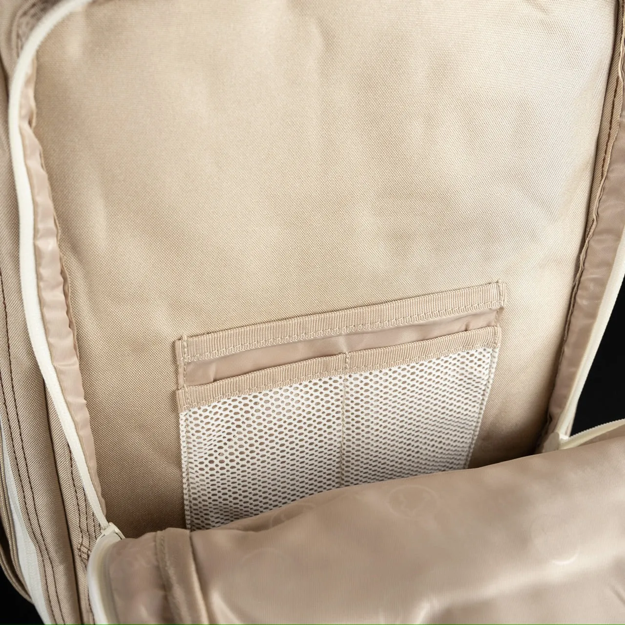 35L Backpack Cashew