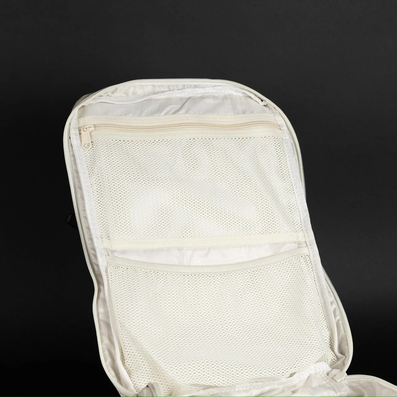 35L Backpack Vanilla