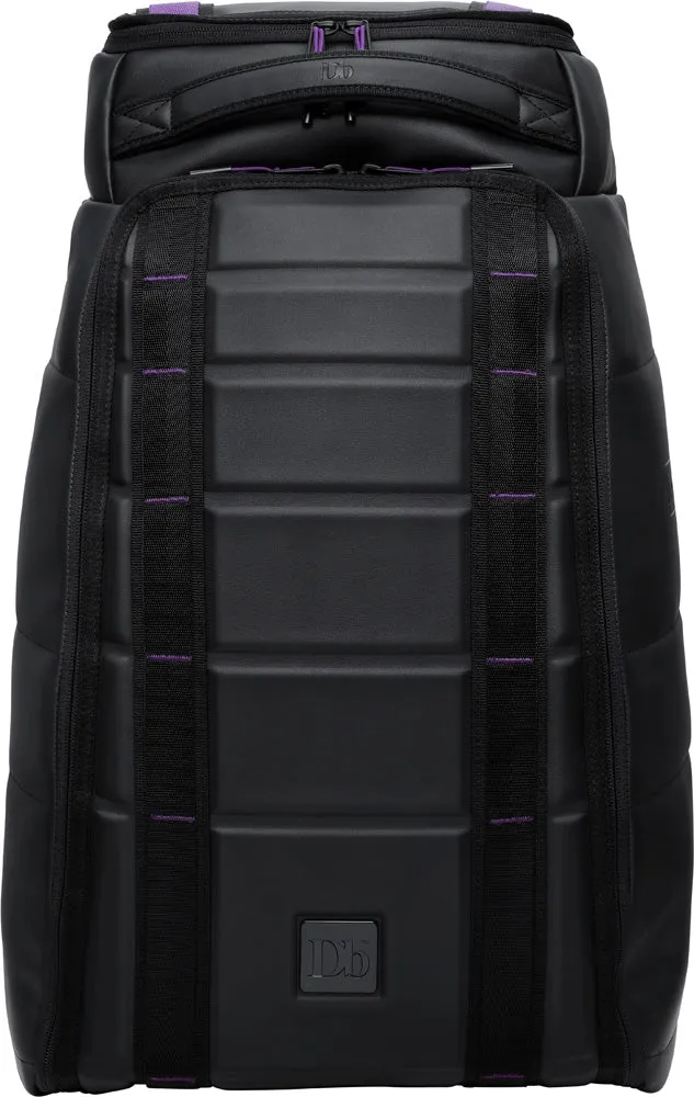 D_b_  Hugger 1st Generation Backpack 30L