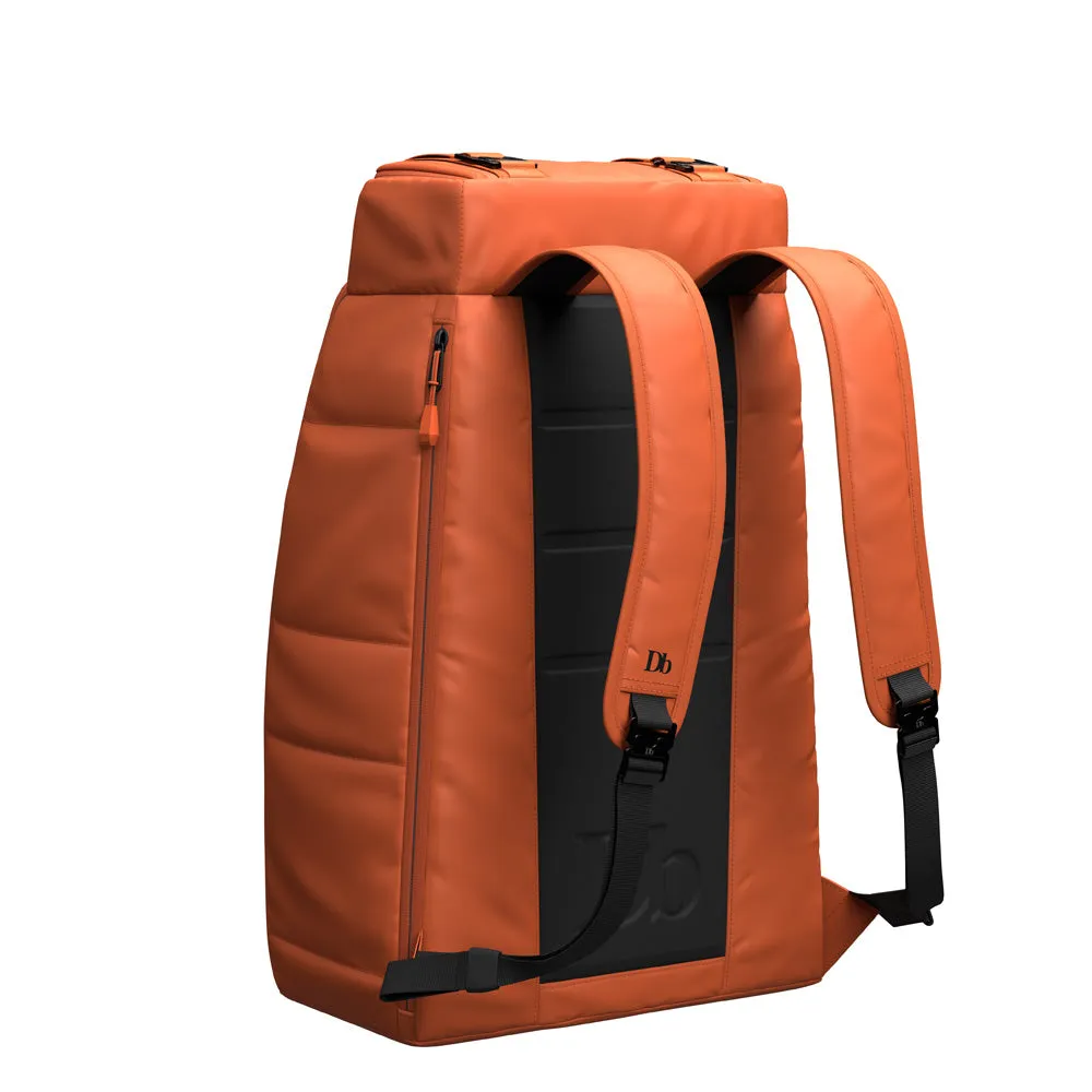 D_b_  Hugger 1st Generation Backpack 30L
