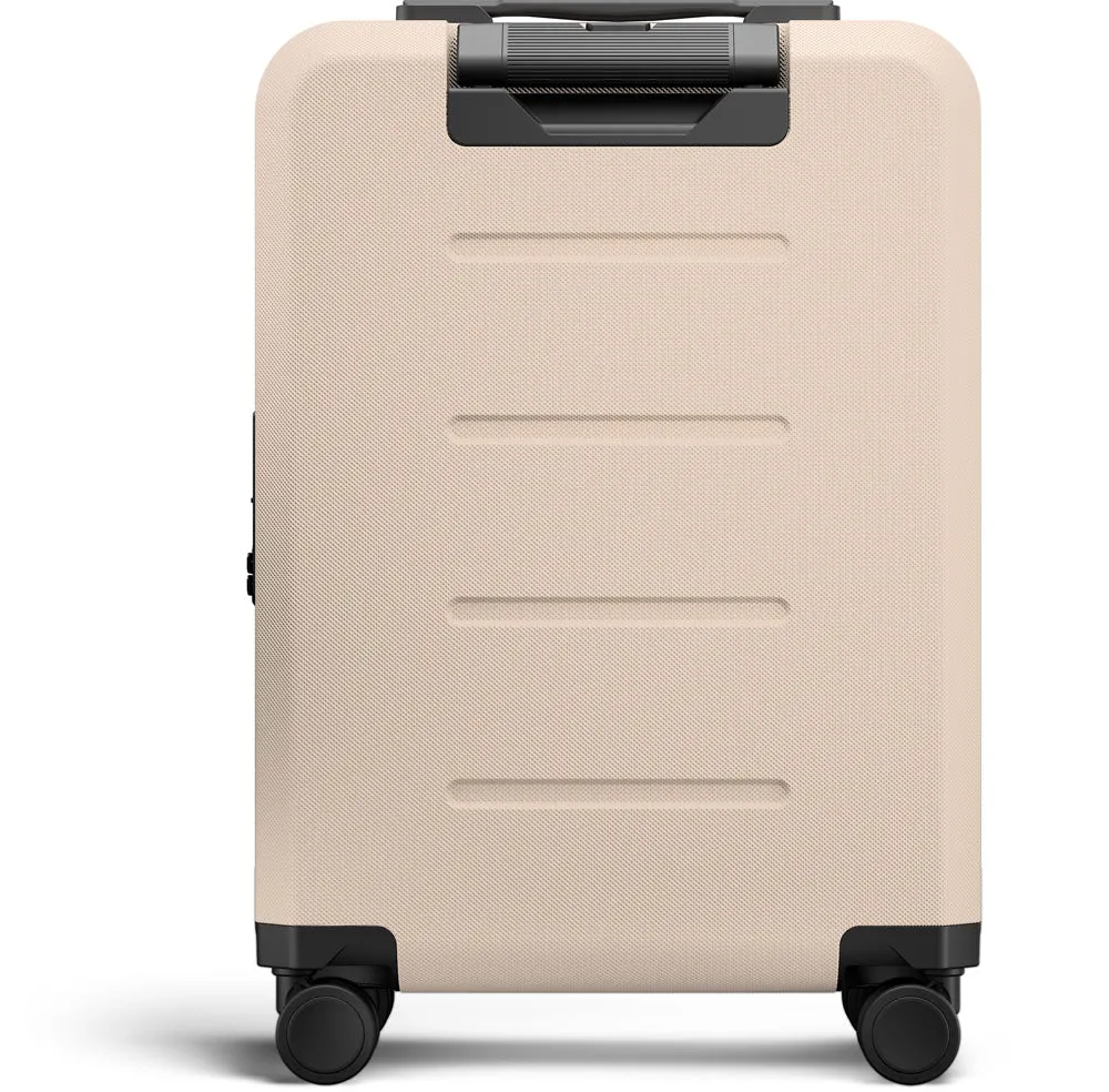 D_b_ Ramverk Carry-On 21 in. Hardside Spinner Luggage