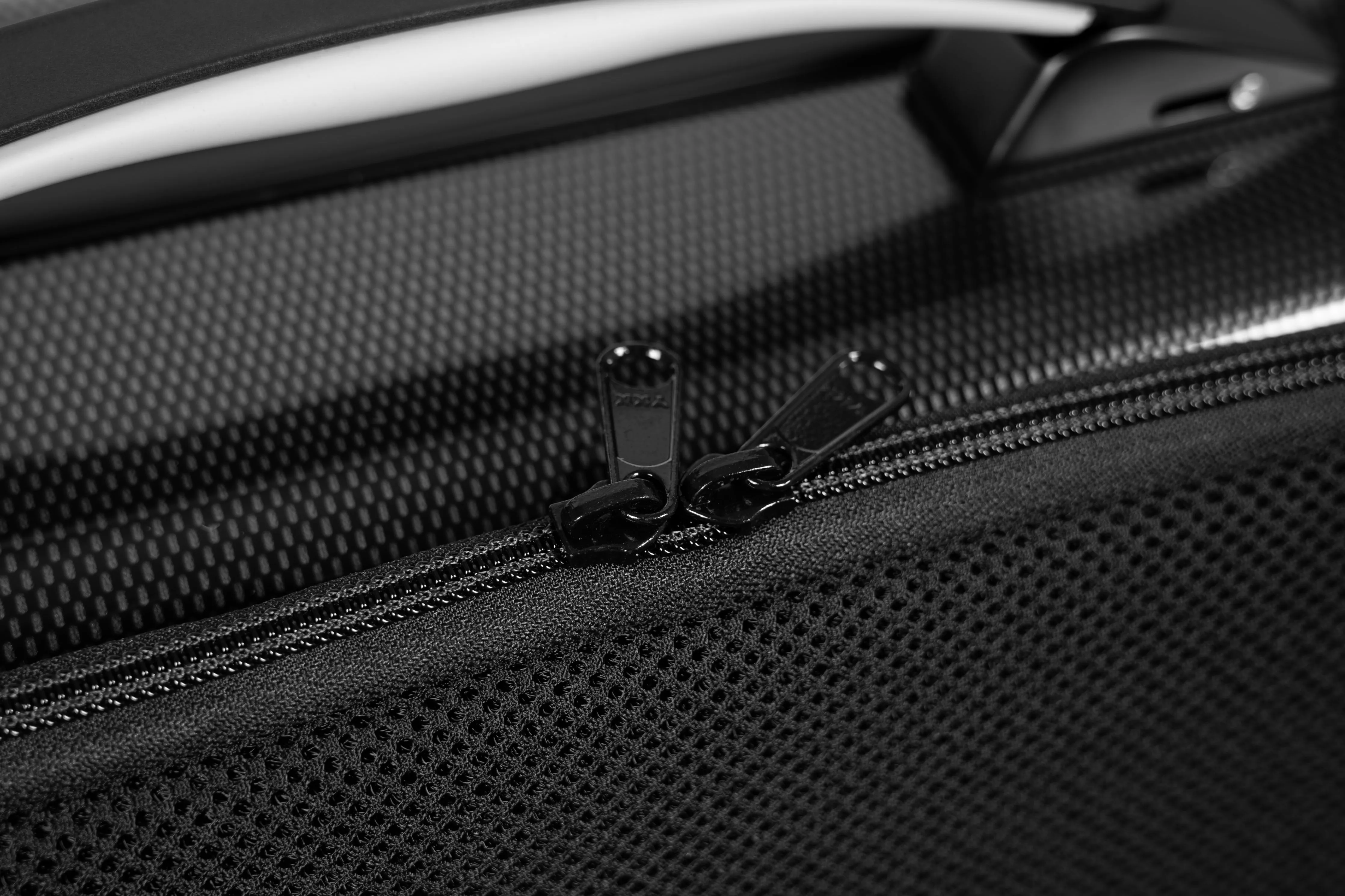 HIGHTECH OBLONG VIOLIN CASE