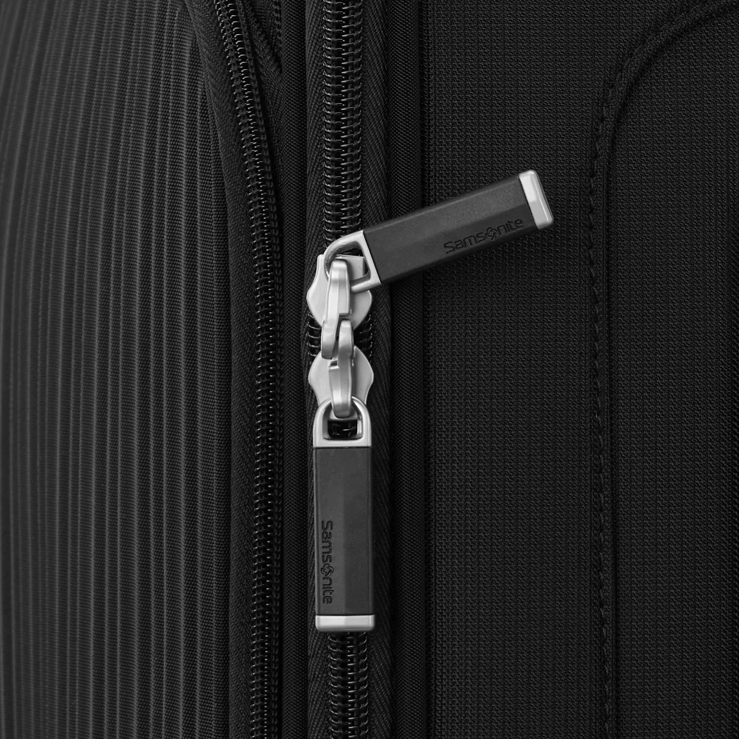 Samsonite Silhouette 18 Softside Spinner Expandable Large Luggage