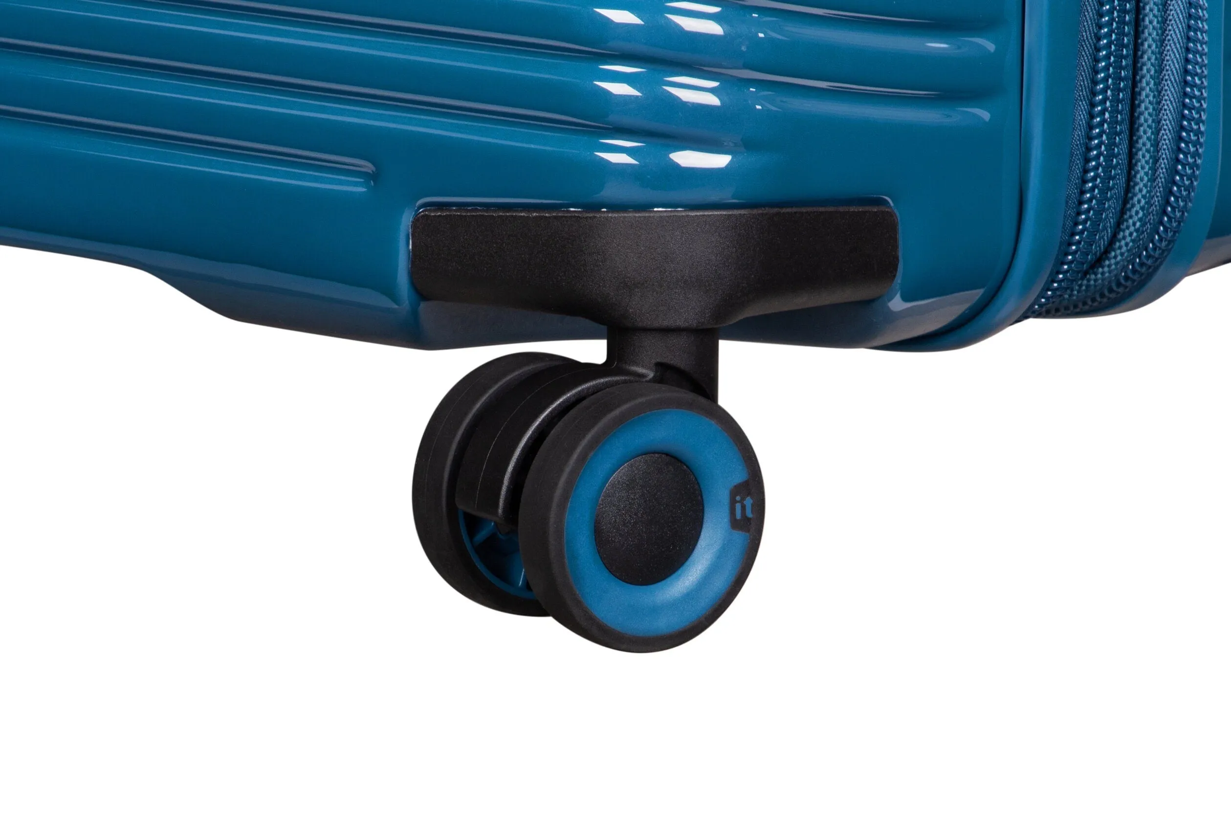 Traversed 21" Hardside Carry-On 8 Wheel Expandable Spinner (Deep Dive)