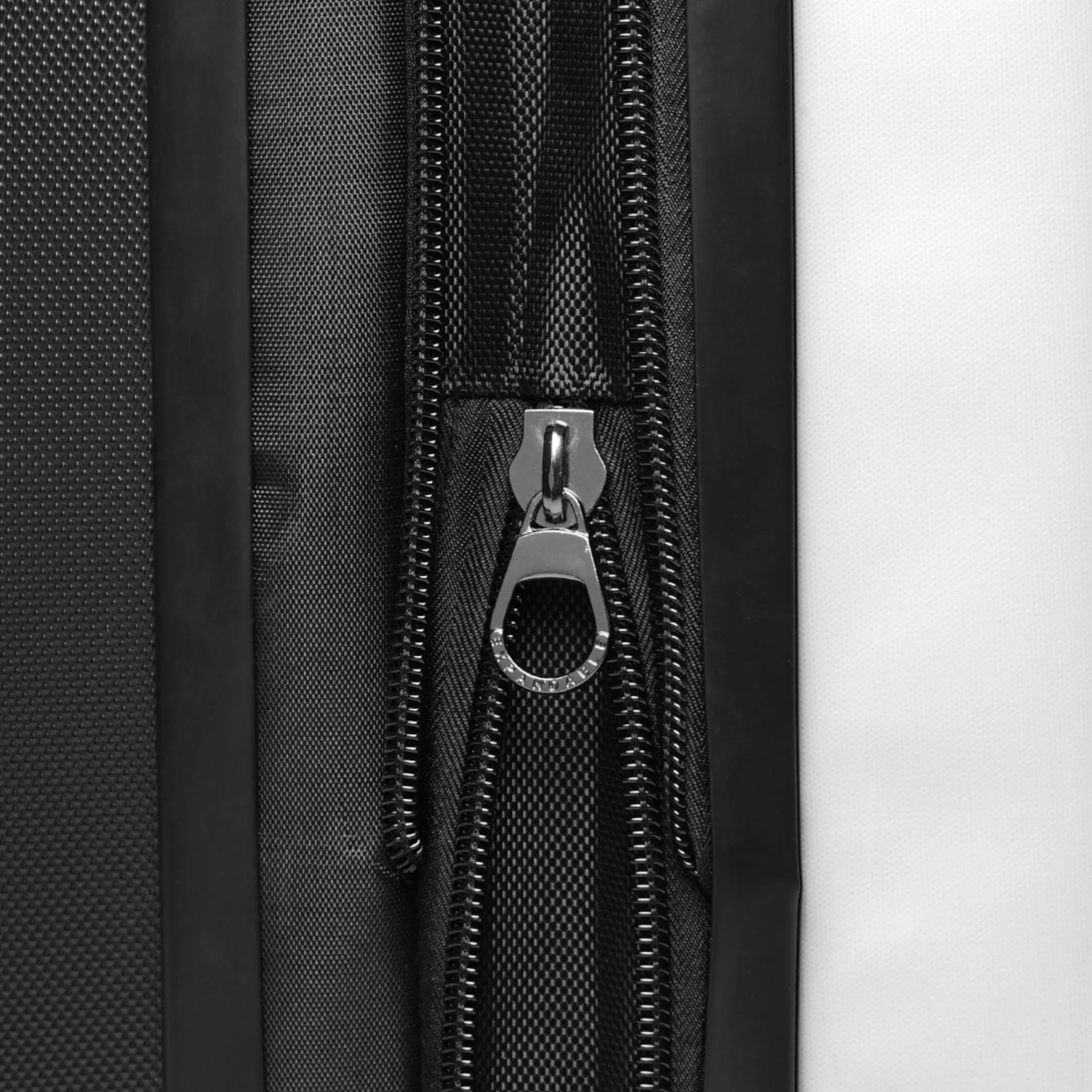 Voyage Custom Suitcase – Personalized Luggage