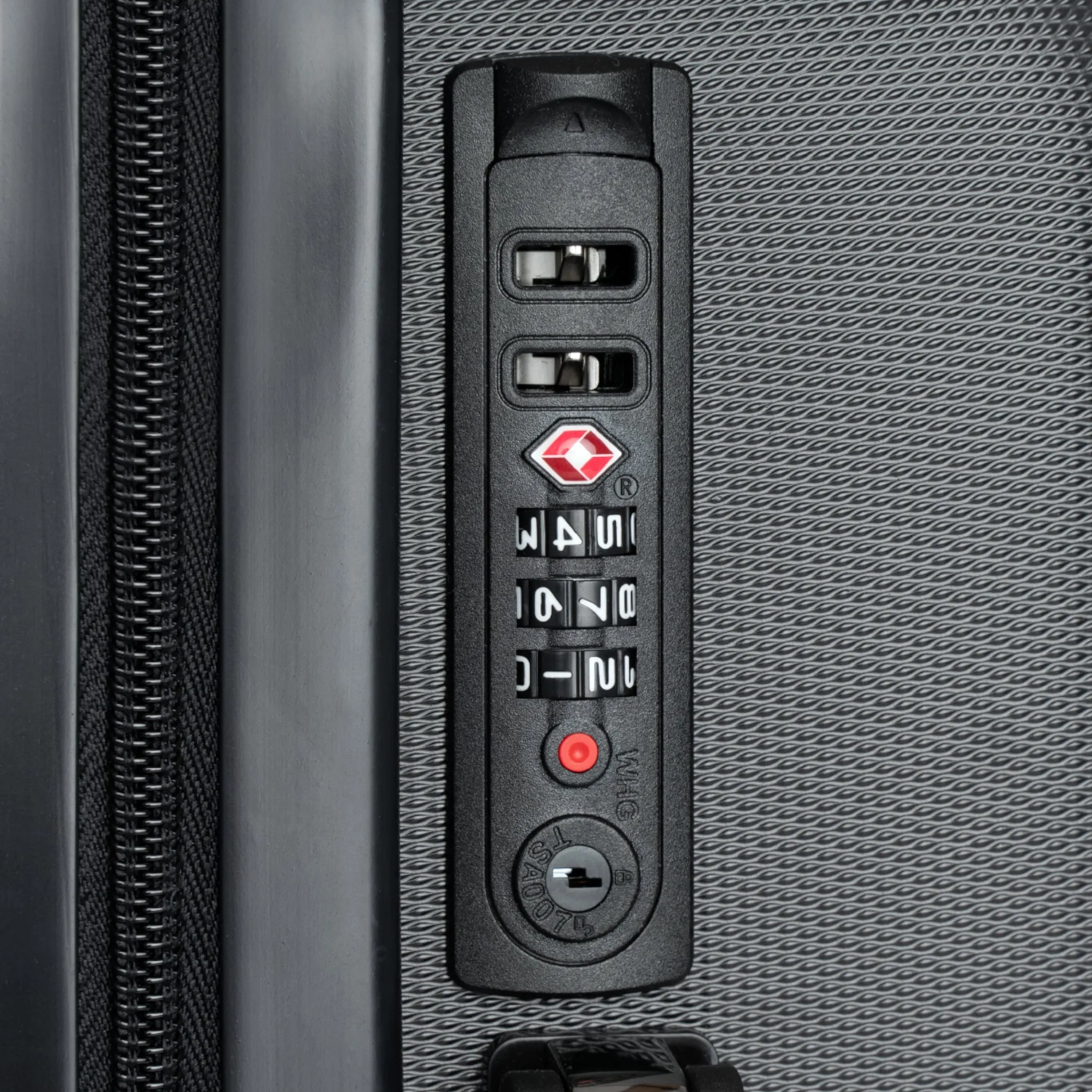 Voyage Custom Suitcase – Personalized Luggage